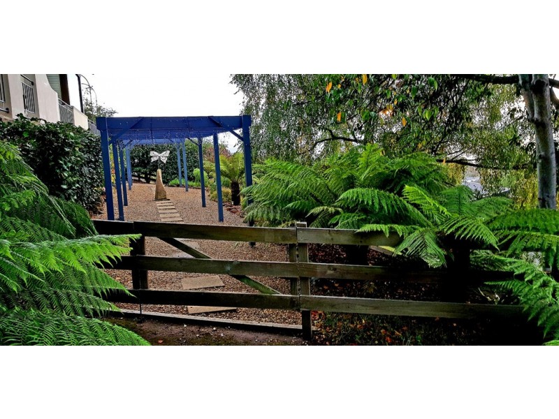 231 Channel Highway, Taroona TAS 7053