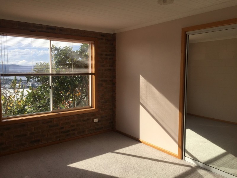 9 RENNIE STREET, West Hobart TAS 7000