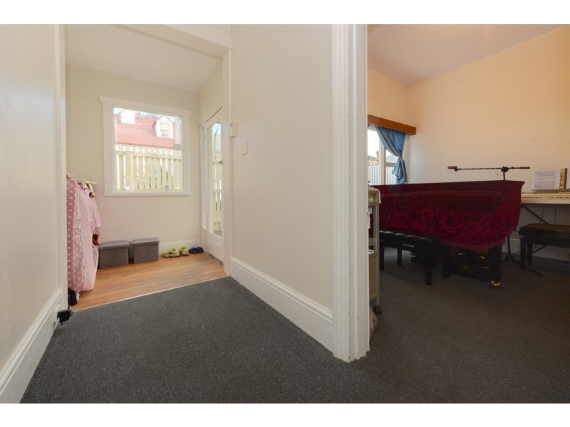 13 Grosvenor Street, Sandy Bay TAS 7005