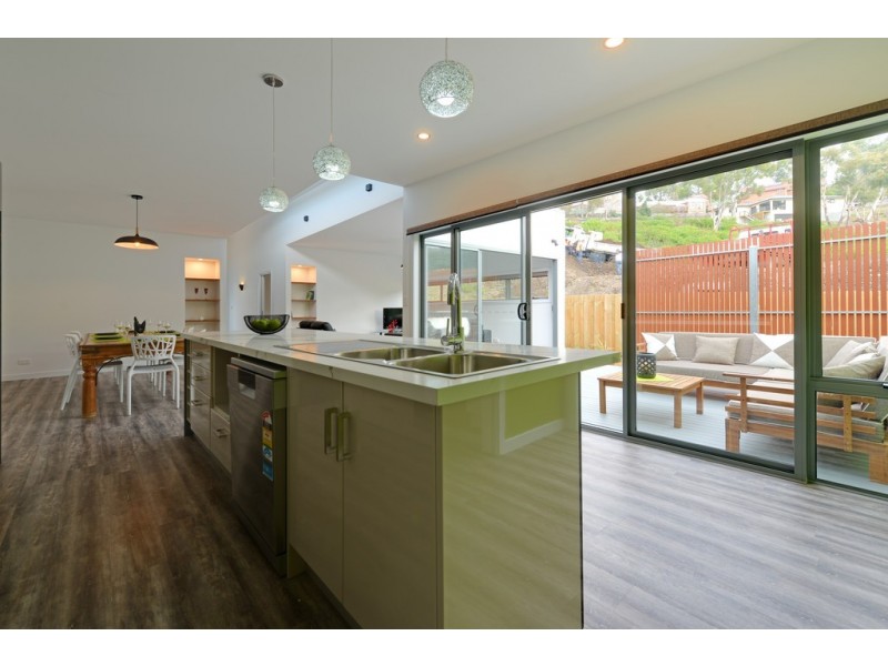 2/5 Rushwood Court, Lenah Valley TAS 7008