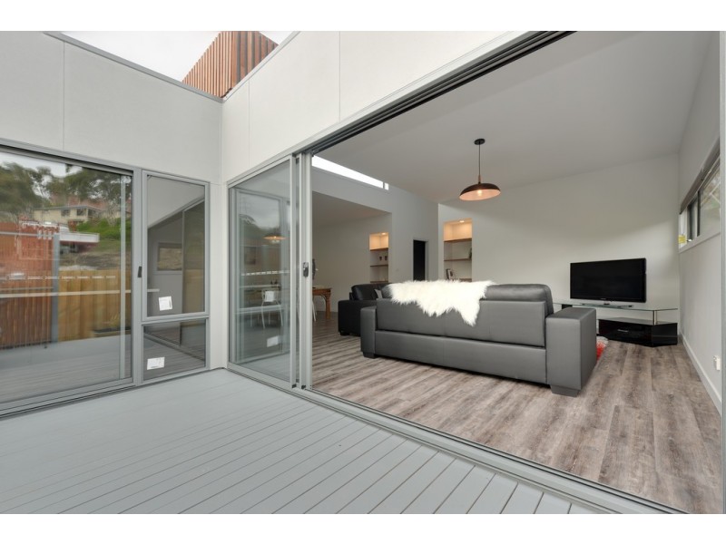 2/5 Rushwood Court, Lenah Valley TAS 7008