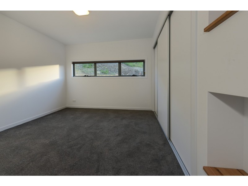2/5 Rushwood Court, Lenah Valley TAS 7008