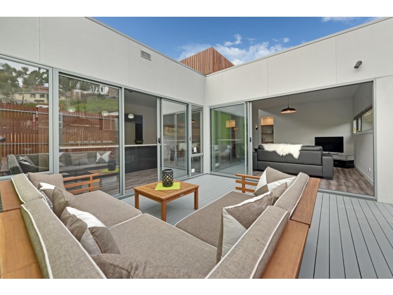 2/5 Rushwood Court, Lenah Valley TAS 7008
