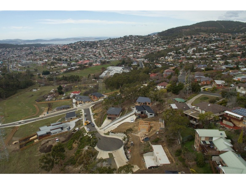 13 Rushwood Court, Lenah Valley TAS 7008