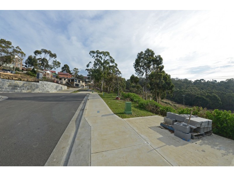 13 Rushwood Court, Lenah Valley TAS 7008
