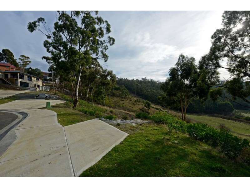 13 Rushwood Court, Lenah Valley TAS 7008