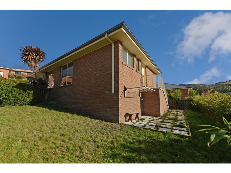 10/3 Russell Road, Claremont TAS 7011