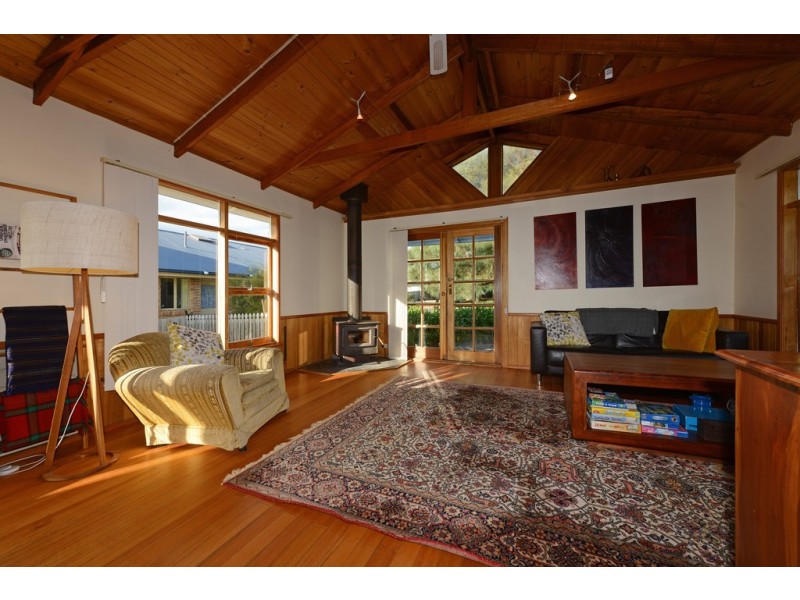 12 Garnett Street, Blackmans Bay TAS 7052