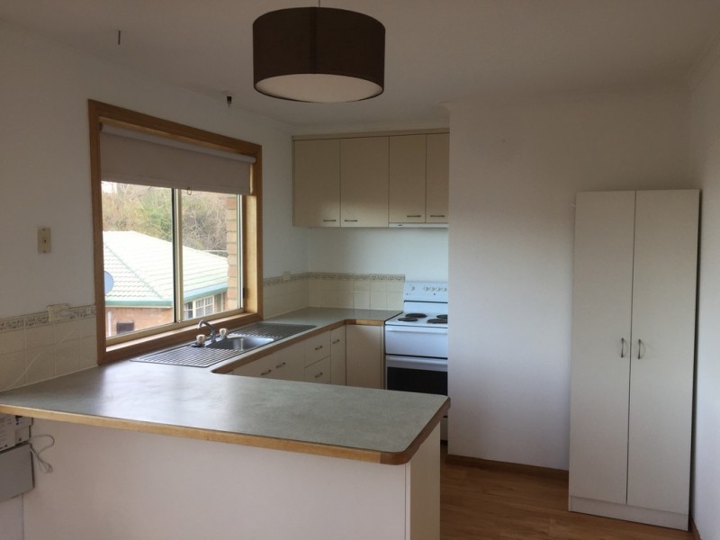 4/22 SUMMERHILL ROAD, West Hobart TAS 7000