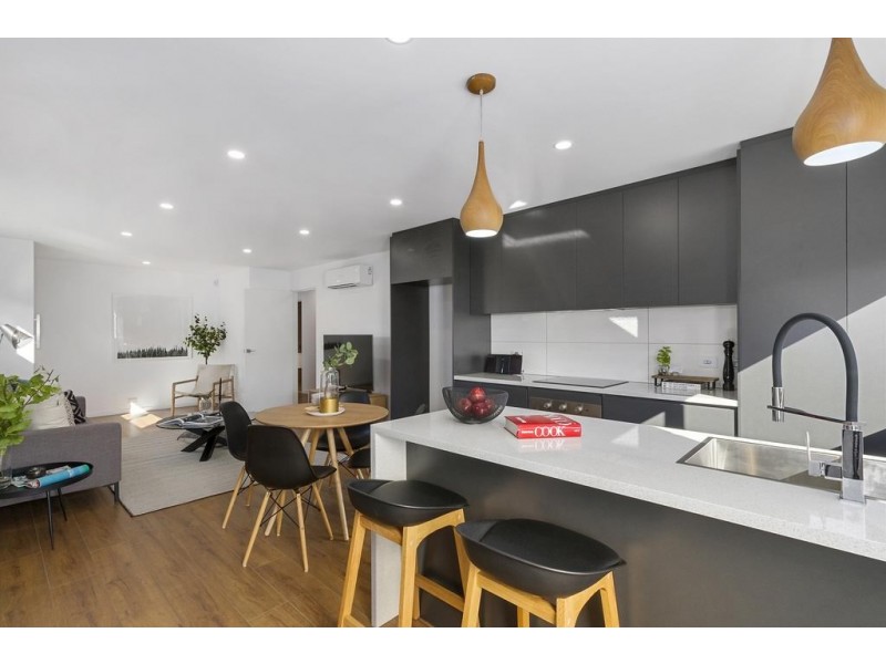 1/11 Balanada Street, Lauderdale TAS 7021