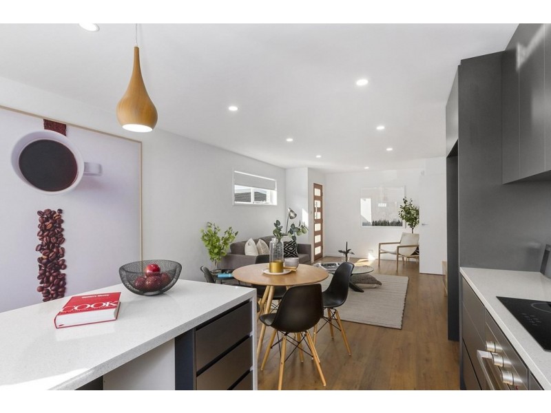 1/11 Balanada Street, Lauderdale TAS 7021
