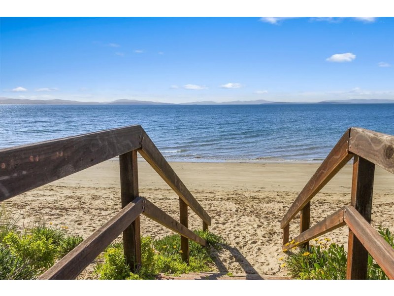 1/11 Balanada Street, Lauderdale TAS 7021