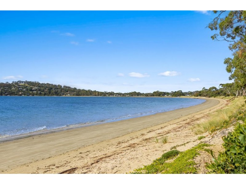 1/11 Balanada Street, Lauderdale TAS 7021