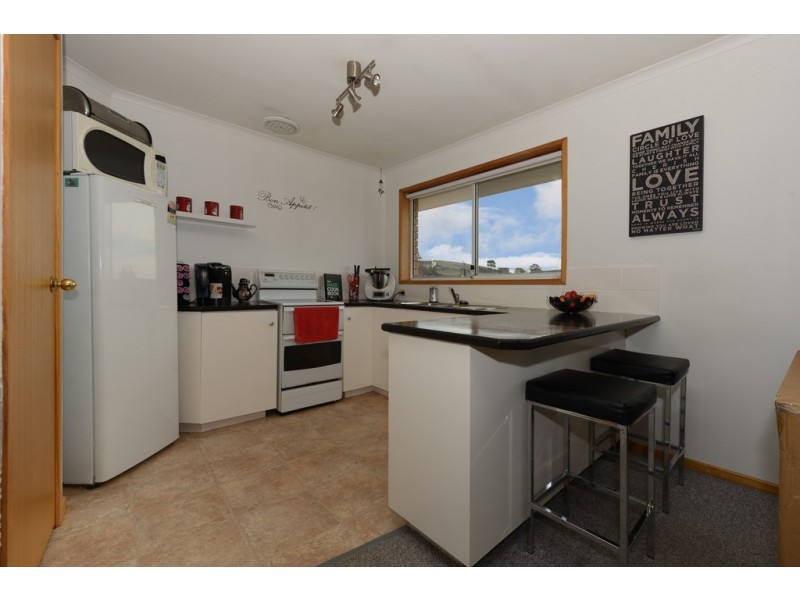 98 Branscombe Road, Claremont TAS 7011