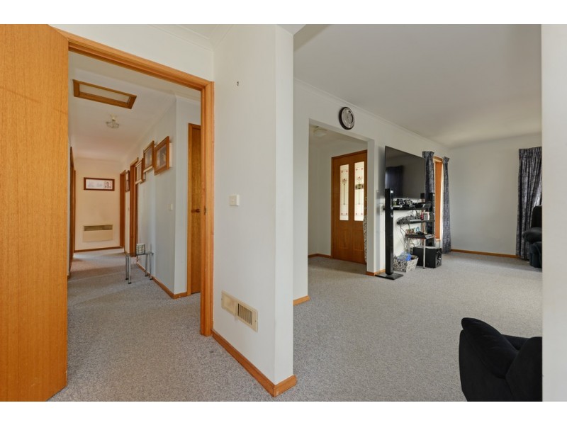 98 Branscombe Road, Claremont TAS 7011