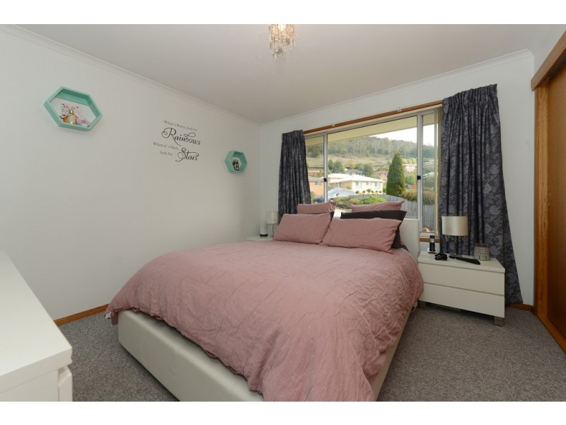 98 Branscombe Road, Claremont TAS 7011