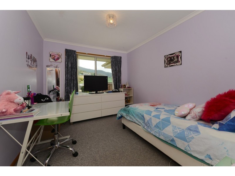 98 Branscombe Road, Claremont TAS 7011
