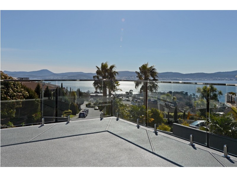 30 Shepherd Street, Sandy Bay TAS 7005