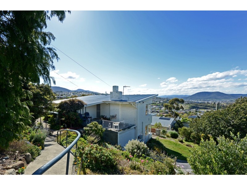 3 Rosehill Crescent, Lenah Valley TAS 7008