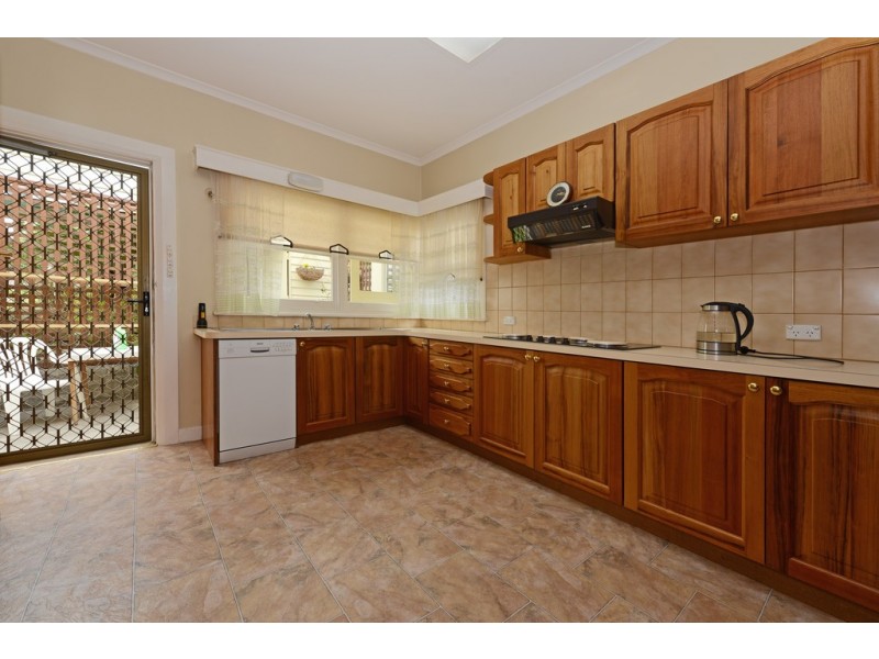 33 Corinna Road, Lindisfarne TAS 7015