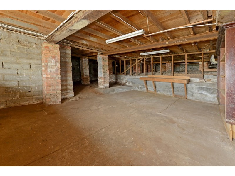33 Corinna Road, Lindisfarne TAS 7015
