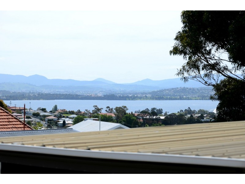 13 Third Avenue, West Moonah TAS 7009