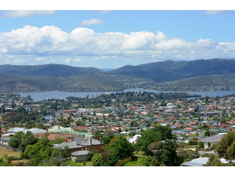 77 Athleen Avenue, Lenah Valley TAS 7008