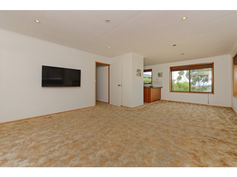 2/53 Girrabong Road, Lenah Valley TAS 7008