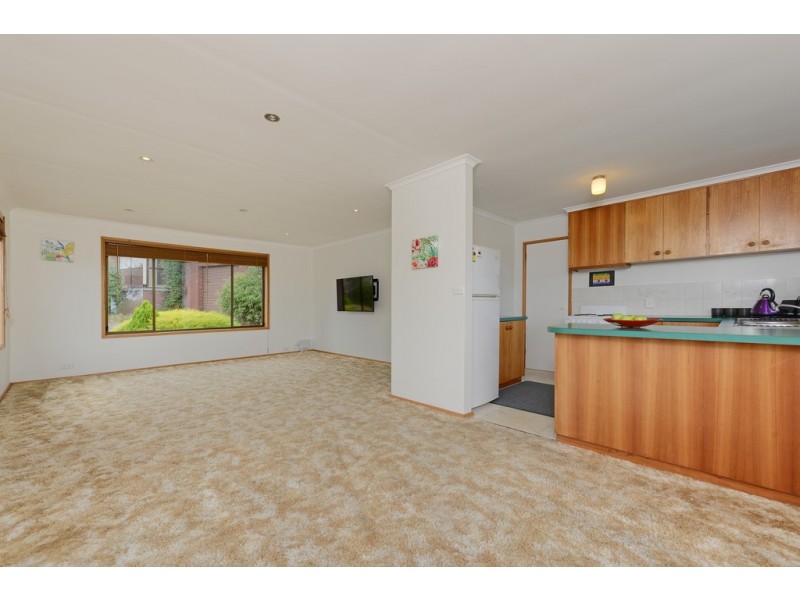 2/53 Girrabong Road, Lenah Valley TAS 7008