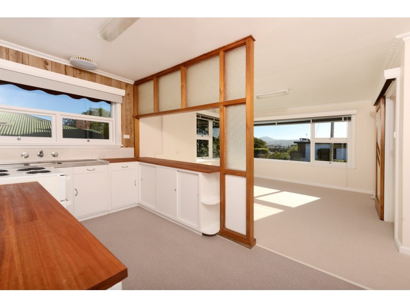 15 Wendover Place, New Town TAS 7008