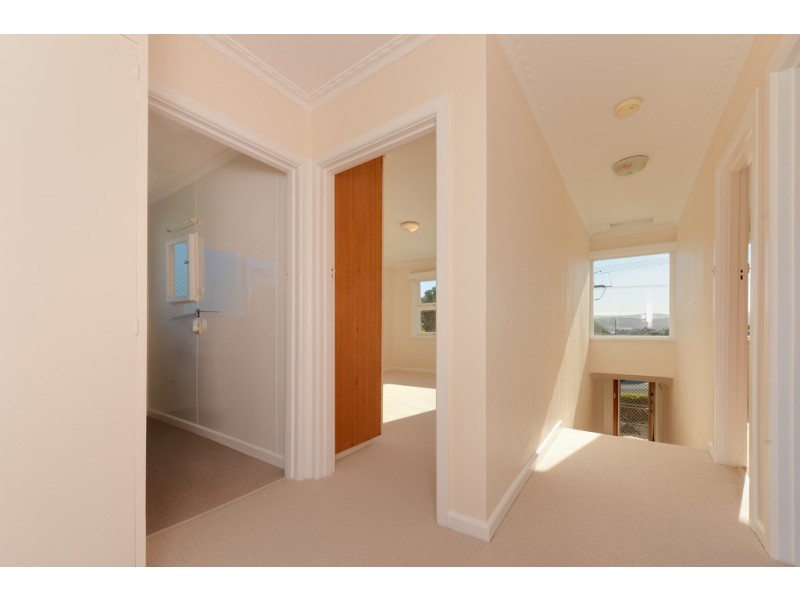 15 Wendover Place, New Town TAS 7008