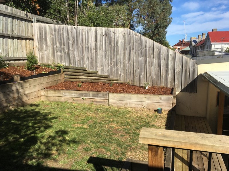 121 BROOKER AVENUE, Glebe TAS 7000