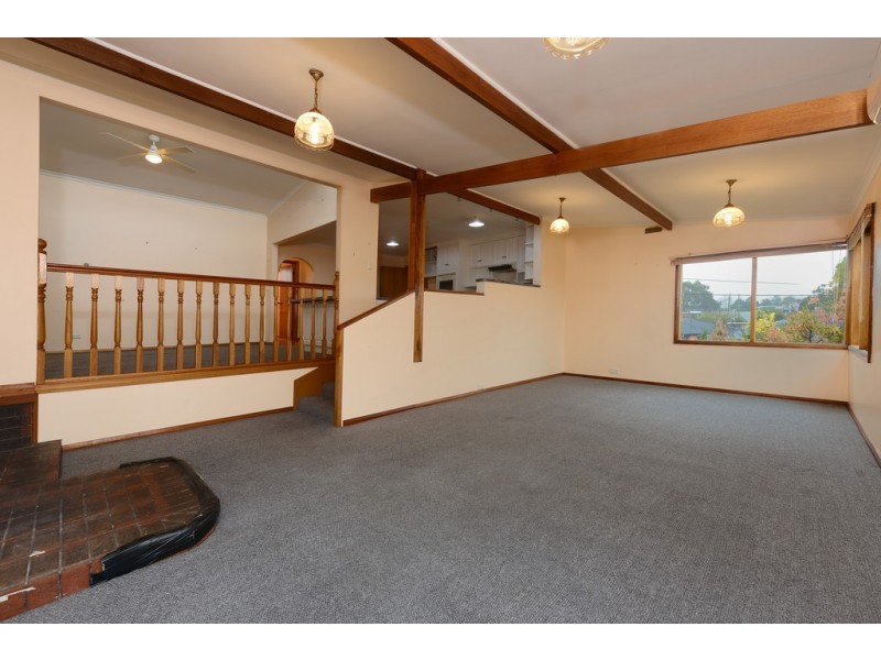 15 Russell Road, Claremont TAS 7011