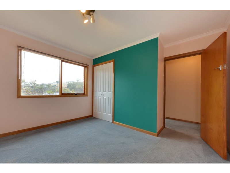 15 Russell Road, Claremont TAS 7011