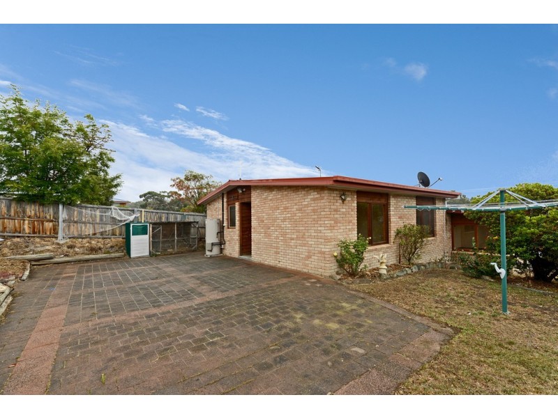 15 Russell Road, Claremont TAS 7011