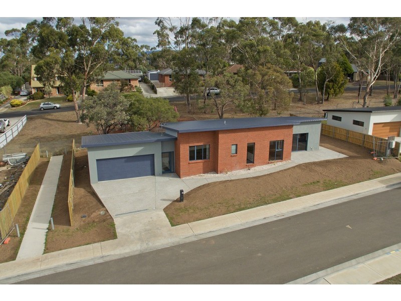 20 Advocate Drive, Kingston TAS 7050