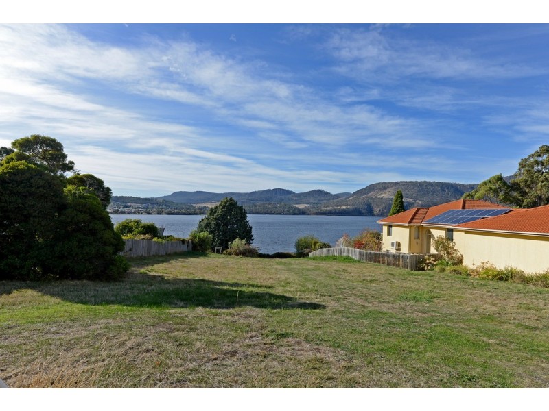 1 MacRobertsons Terrace, Claremont TAS 7011