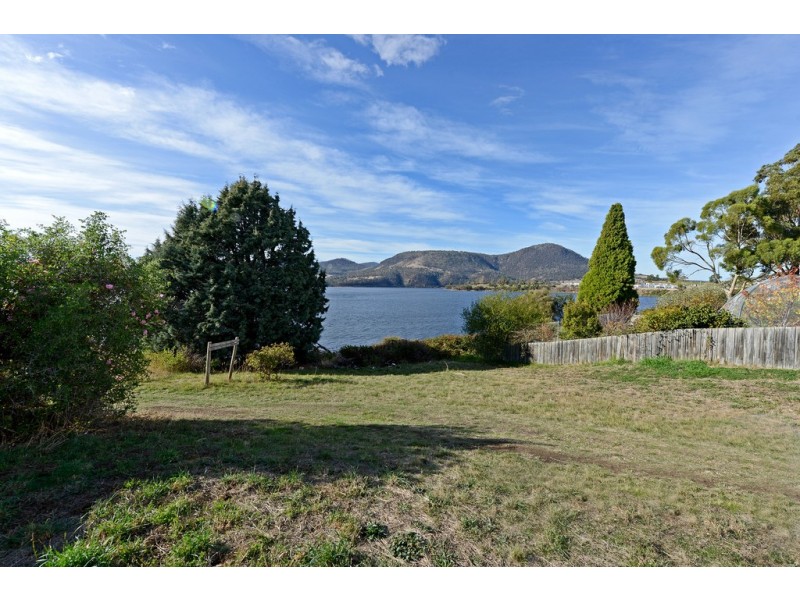 1 MacRobertsons Terrace, Claremont TAS 7011
