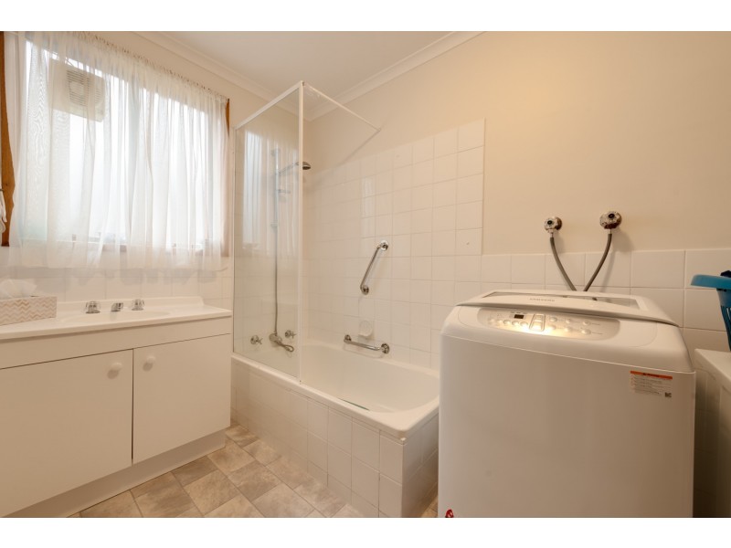 1/4 Riverway Road, Montrose TAS 7010