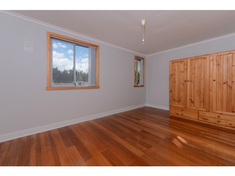 395 Shark Point Road, Penna TAS 7171
