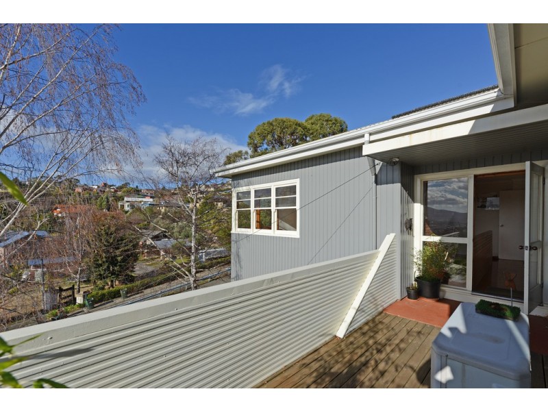 4 Giblin Street, Lenah Valley TAS 7008