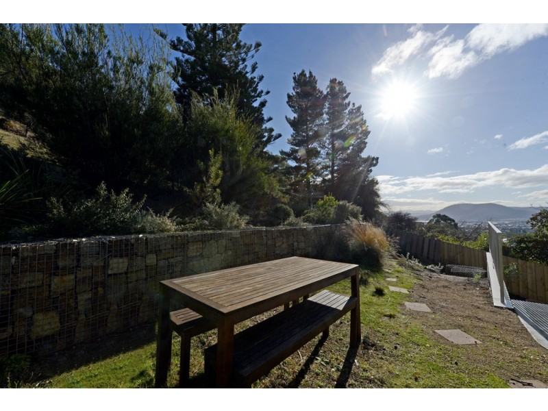 4 Giblin Street, Lenah Valley TAS 7008