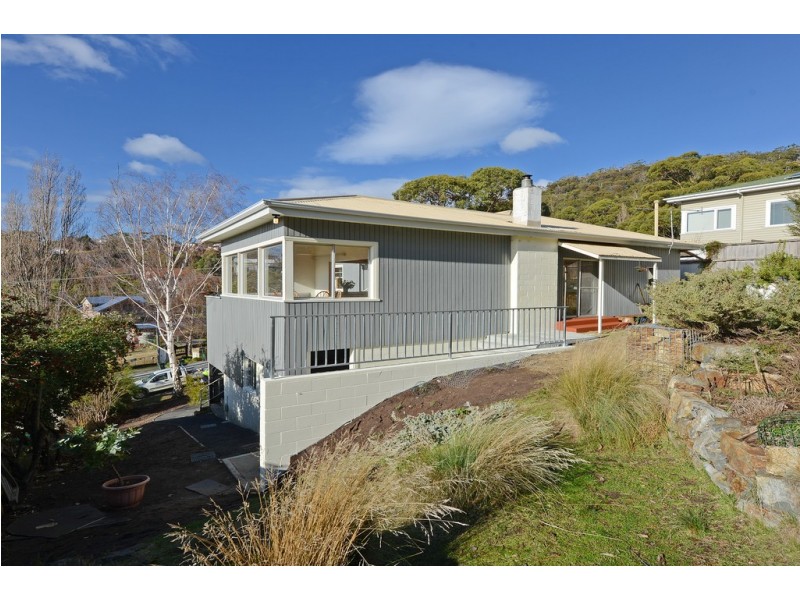 4 Giblin Street, Lenah Valley TAS 7008