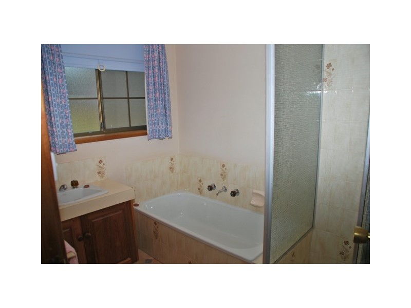 2/74 Girrabong Road, Lenah Valley TAS 7008