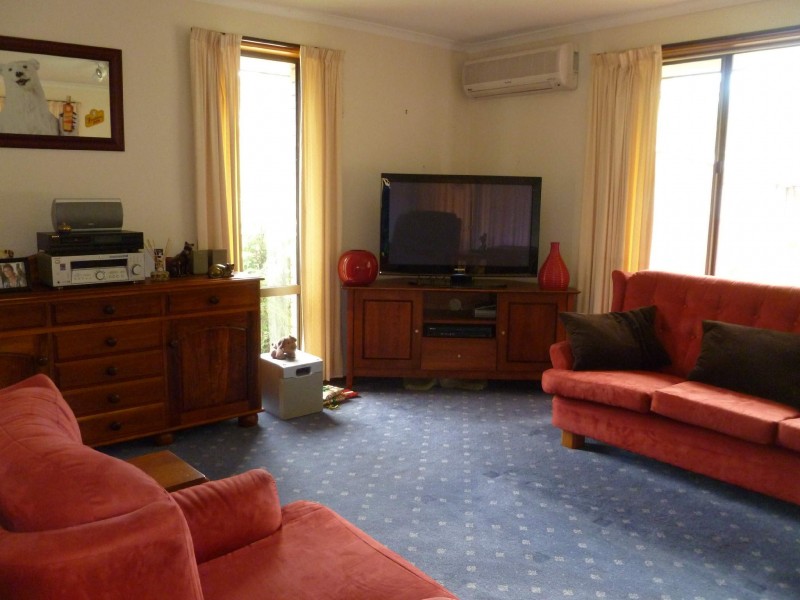 7 Rangeview Crescent, Lenah Valley TAS 7008