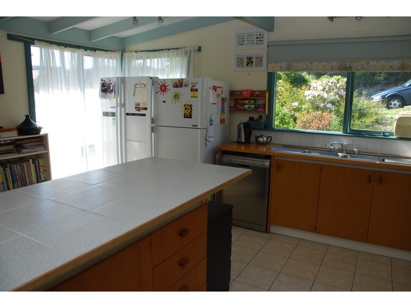 Lindisfarne TAS 7015