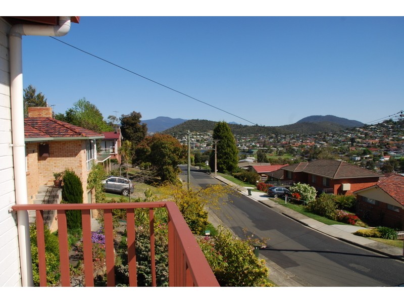 Lindisfarne TAS 7015