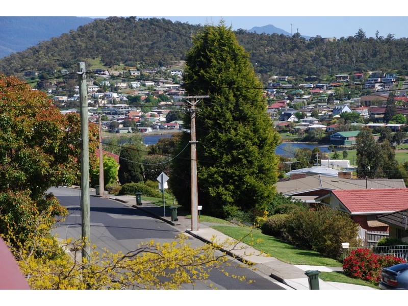 Lindisfarne TAS 7015