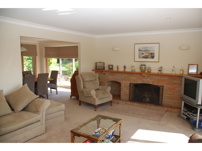 19 Utiekah Drive, Taroona TAS 7053