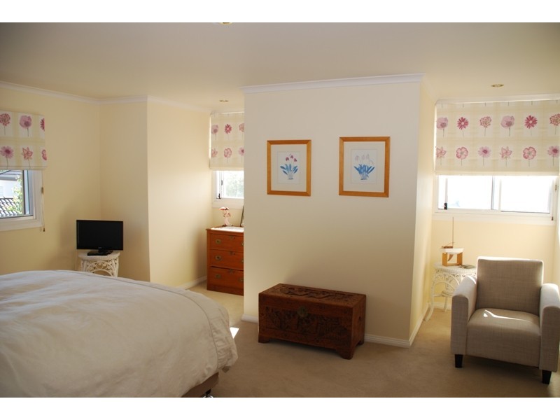 19 Utiekah Drive, Taroona TAS 7053